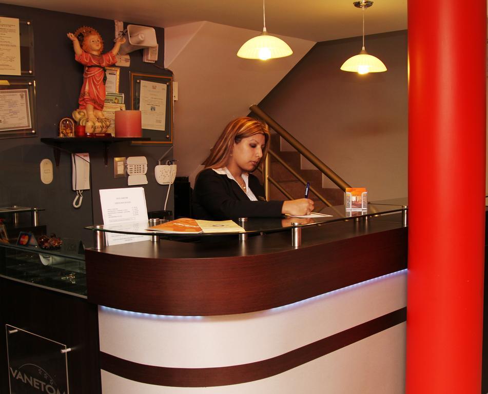 Hotel Vanetom Τσικλάγιο Εξωτερικό φωτογραφία